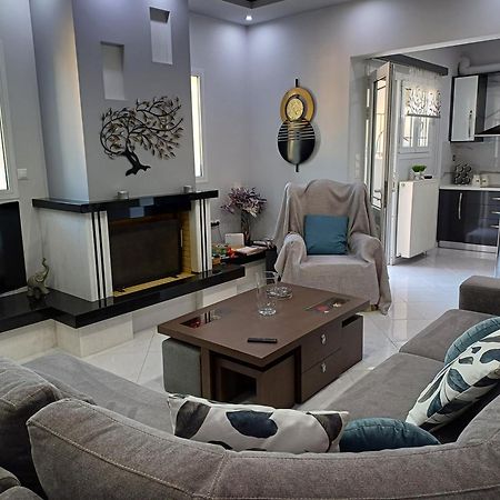 Luxury Apartment 阿马林索斯 外观 照片