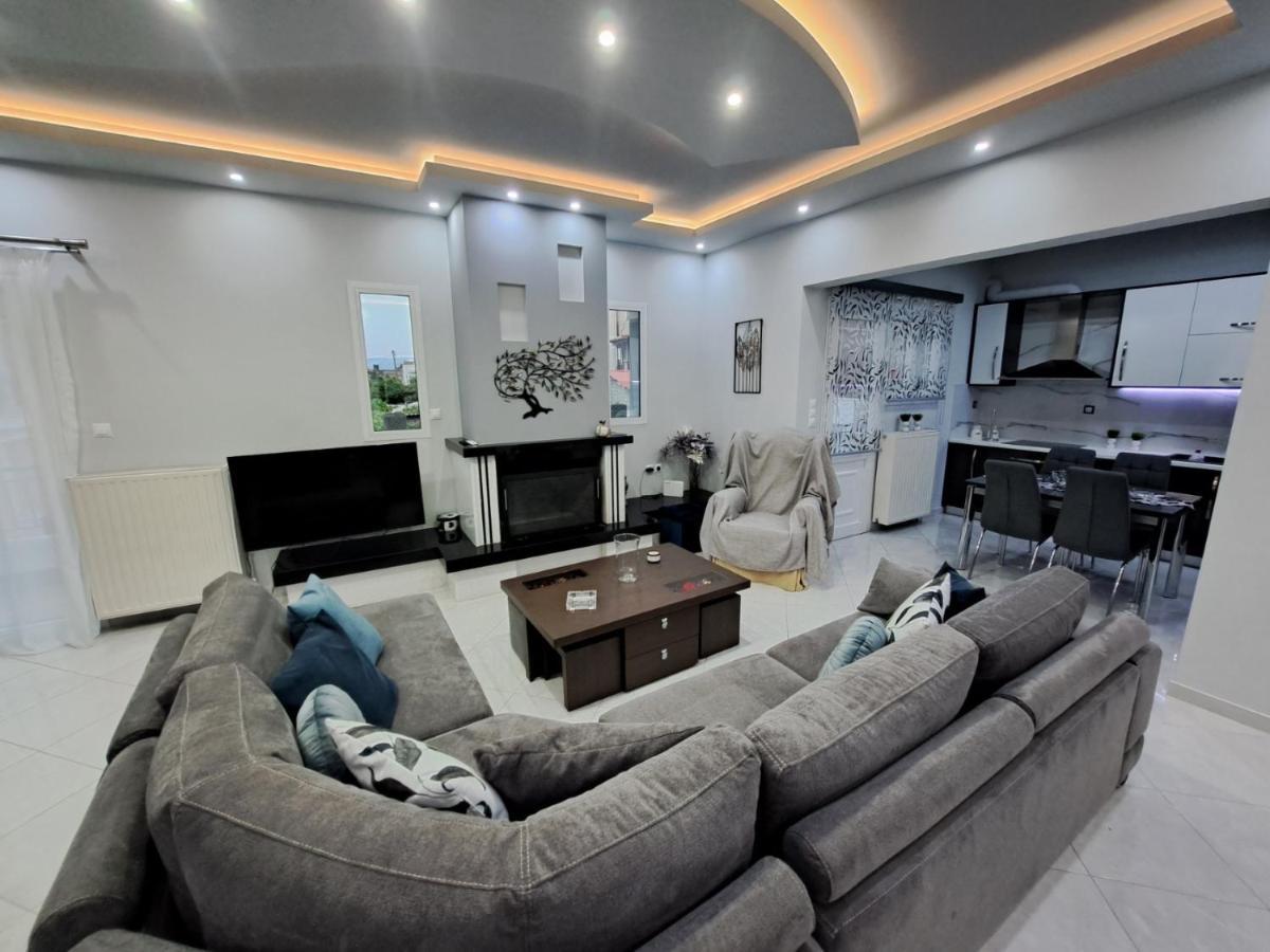 Luxury Apartment 阿马林索斯 外观 照片